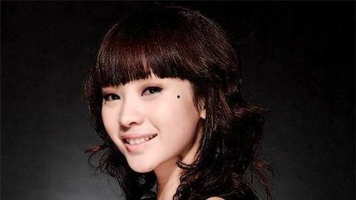 采访男生喜欢女明星,揭秘男生心中的女神魅力